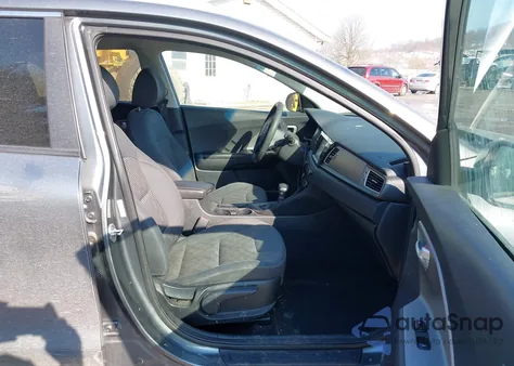 2017 Kia Niro Lx z USA, uszkodzony, nr VIN KNDCB3LC1H5088862